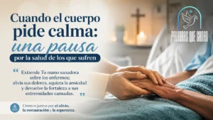 Luz suave entrando por una ventana iluminando unas manos entrelazadas en actitud de descanso y esperanza por la salud